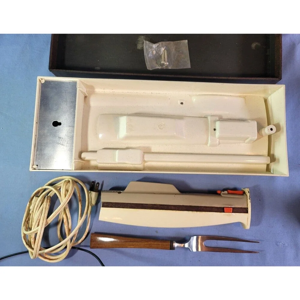 Electric Carving Fork & Knife Food Slicing Sunbeam Wall Mountable Corded Vintage